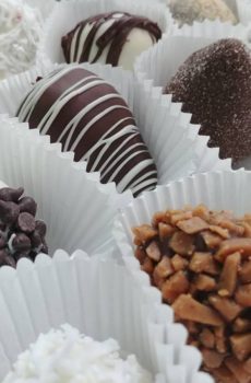 Eight Piece (8) Chocolate Dipped Strawberries