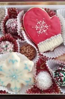 Tis the Season 16 Piece Chocolate Dipped Strawberry & Pineapple Box